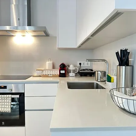 Jacinto Benavente 15, 2a Con Parking Gratis By Ybh Апартаменты *